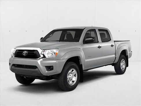 Used 2014 Toyota Tacoma PreRunner w/ SR5 Package RWD image 1