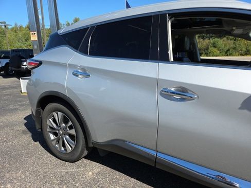 Used 2017 Nissan Murano SL image 30