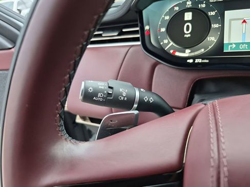 Used 2023 Land Rover Range Rover Sport SE Dynamic image 36