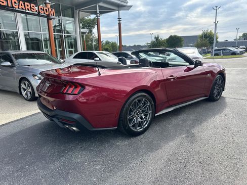 Used 2025 Ford Mustang GT Premium w/ GT Performance Package RWD image 11