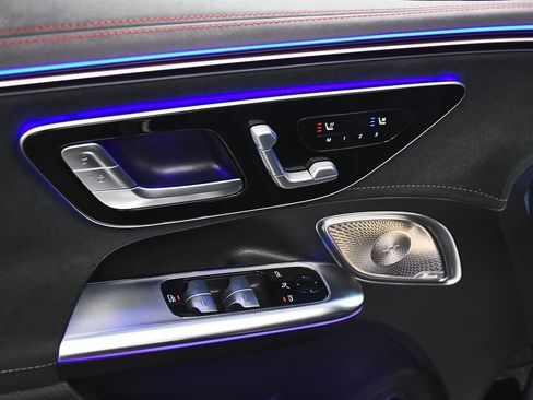 Used 2023 Mercedes-Benz EQE AMG 4MATIC Sedan image 10