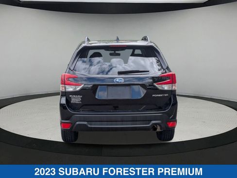 Certified 2023 Subaru Forester Premium AWD/4WD image 5