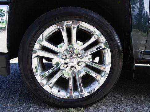 Used 2018 Chevrolet Silverado 1500 LTZ w/ LTZ Plus Package image 37