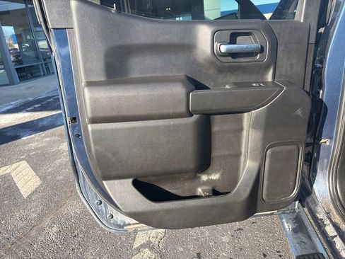 Used 2022 Chevrolet Silverado 1500 LT image 44