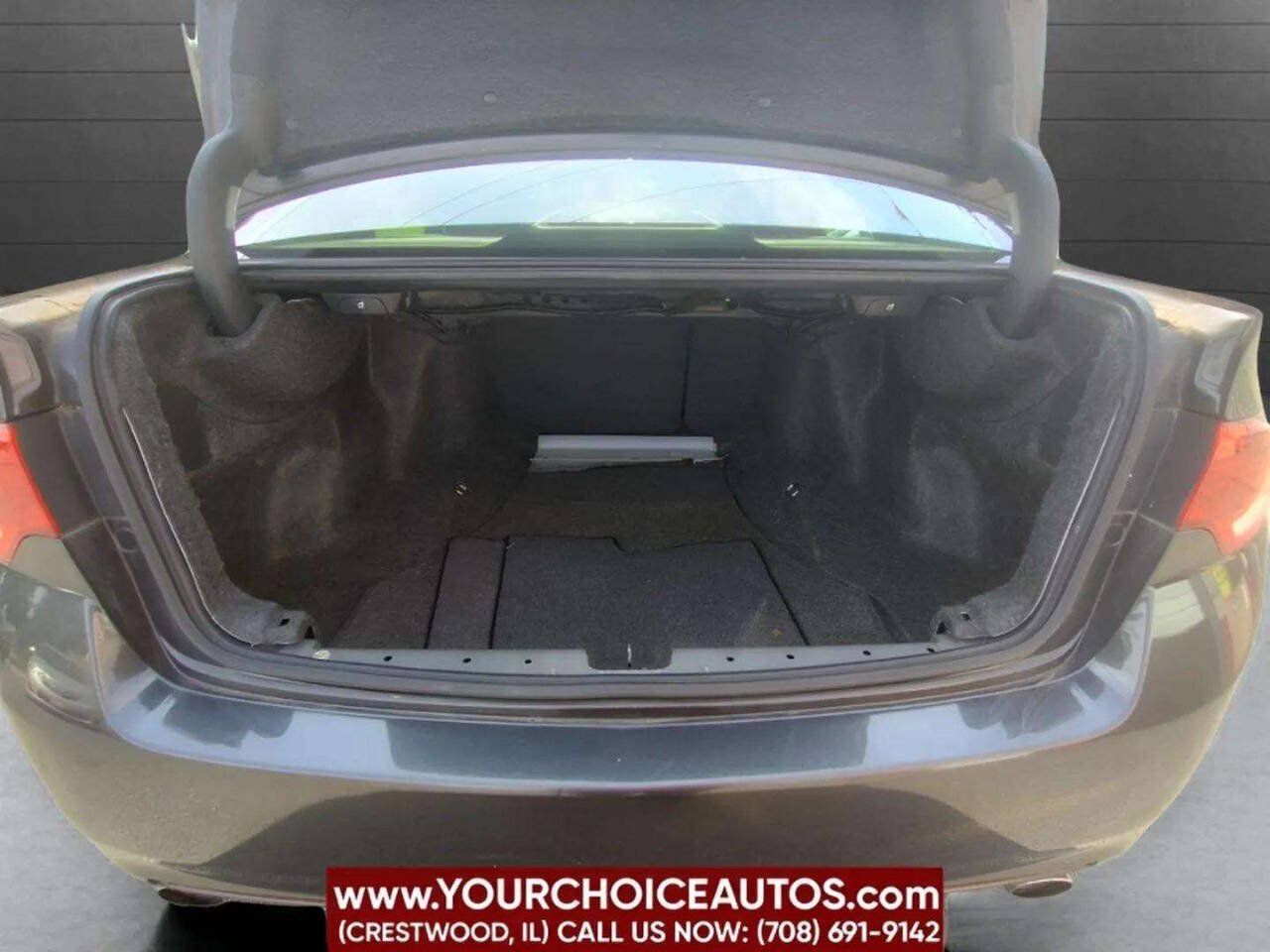 Used 2012 Acura TSX Sedan FWD image 11