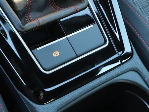 Used 2023 Volkswagen GTI Autobahn image 28