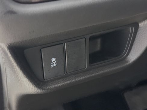 Certified 2026 Honda HR-V LX image 9