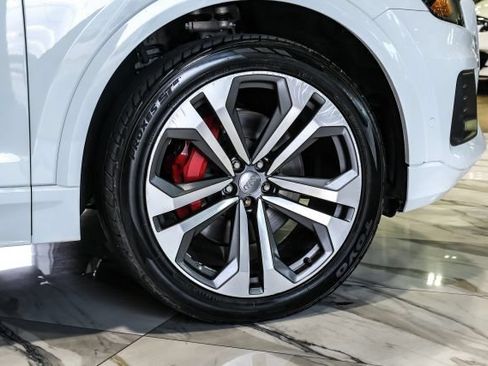 Used 2019 Audi Q8 Premium Plus w/ Premium Plus AWD/4WD image 56