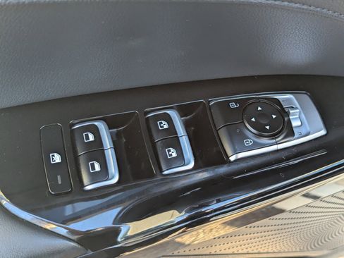 Used 2022 Kia K5 EX image 22