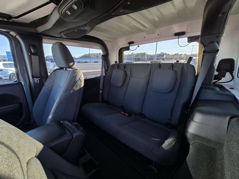 Used 2024 Jeep Wrangler Sport S image 27
