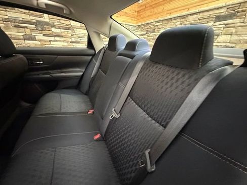 Used 2017 Nissan Altima 2.5 S w/ Power Driver Seat Package FWD image 31