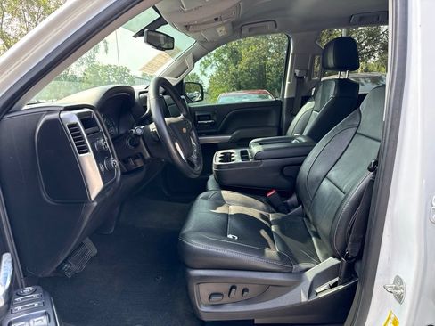 Used 2017 Chevrolet Silverado 1500 LT w/ LT Fleet Convenience Package AWD/4WD image 5