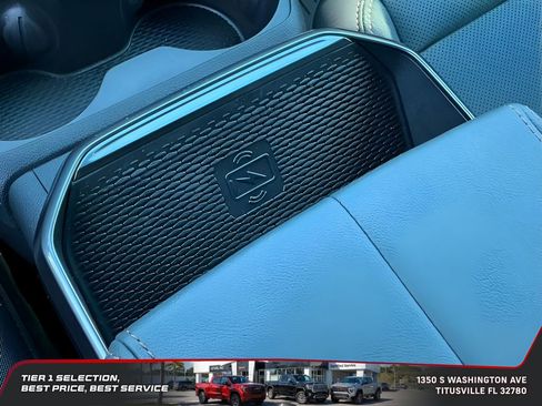 New 2026 GMC Terrain AT4 w/ LPO, Black Badging Package AWD/4WD image 43