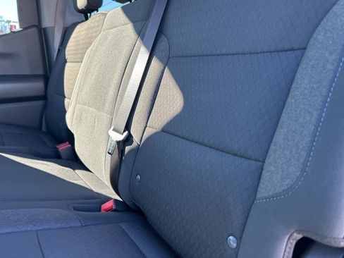 Used 2023 Chevrolet Silverado 1500 Custom Trail Boss image 39