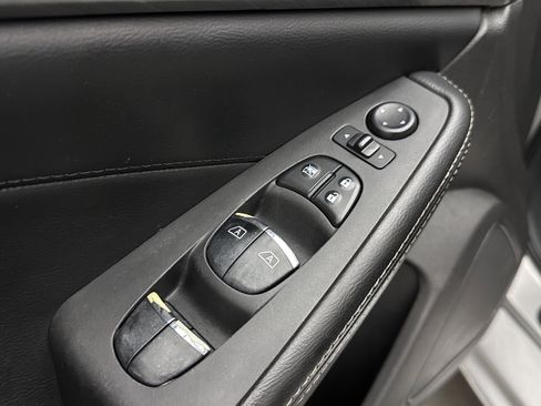 Used 2016 Nissan Maxima 3.5 SV FWD image 11