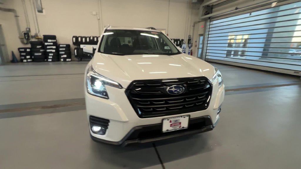 Used 2024 Subaru Forester Premium AWD/4WD image 14
