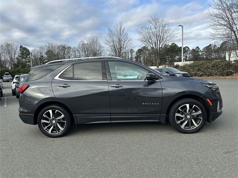 Used 2022 Chevrolet Equinox Premier image 6