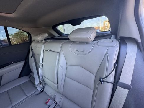 Used 2019 Cadillac XT4 Premium Luxury w/ Enhanced Visibility Package image 15