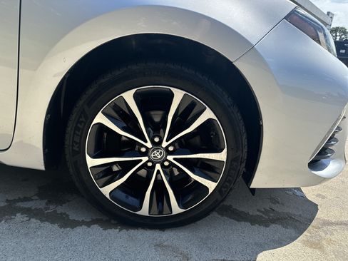 Used 2017 Toyota Corolla SE w/ Carpet Mat Package (TMS) FWD image 20