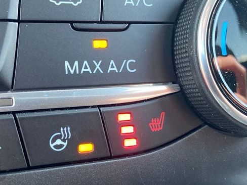 New 2025 Ford Escape Active w/ Cold Weather Package AWD/4WD image 29