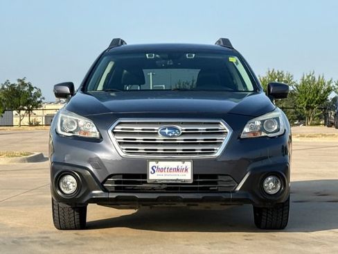 Used 2017 Subaru Outback 3.6R Limited AWD/4WD image 2