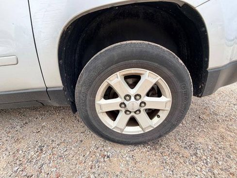 Used 2014 GMC Acadia SLE FWD image 14