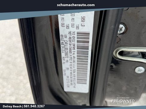 Used 2020 Jeep Cherokee Latitude Plus FWD image 19