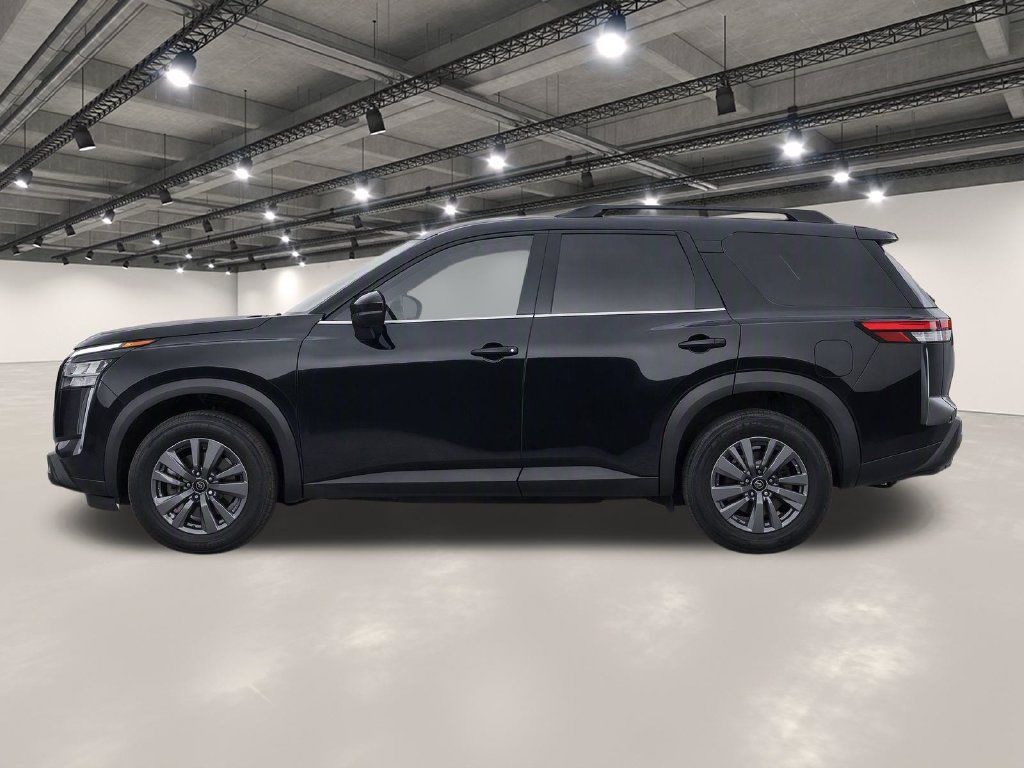 Used 2024 Nissan Pathfinder SV FWD image 5