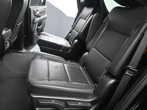 Used 2022 Chevrolet Tahoe LT w/ Luxury Package AWD/4WD image 38