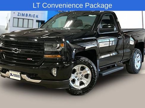 Used 2018 Chevrolet Silverado 1500 LT w/ LT Convenience Package image 3