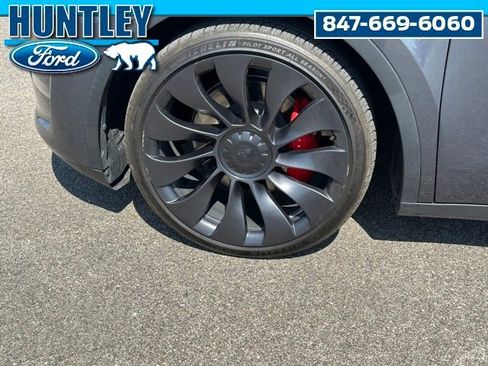 Used 2023 Tesla Model Y Performance AWD/4WD image 8