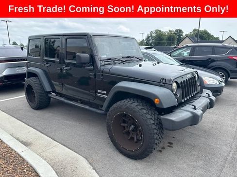 Used 2018 Jeep Wrangler Unlimited Sport S AWD/4WD image 1