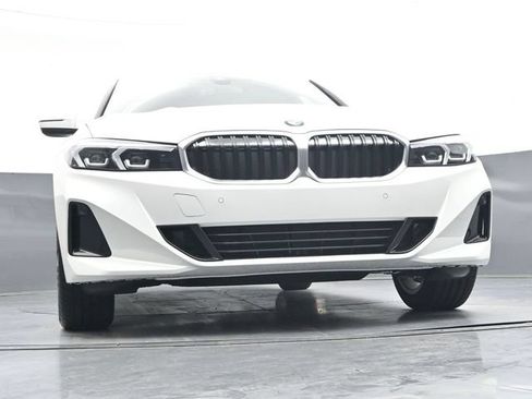 New 2026 BMW 330i Sedan w/ Premium Package RWD image 40