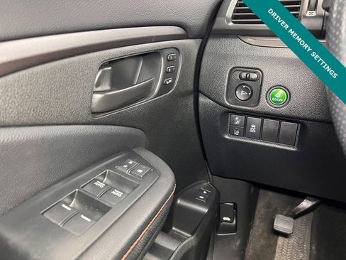 Used 2022 Honda Pilot TrailSport image 7