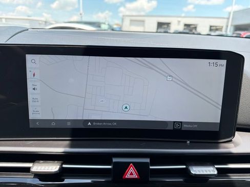 New 2026 Kia Sportage SX FWD image 11