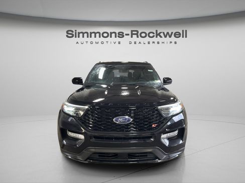 Used 2022 Ford Explorer ST AWD/4WD image 2