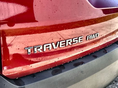 Used 2023 Chevrolet Traverse LT AWD/4WD image 15