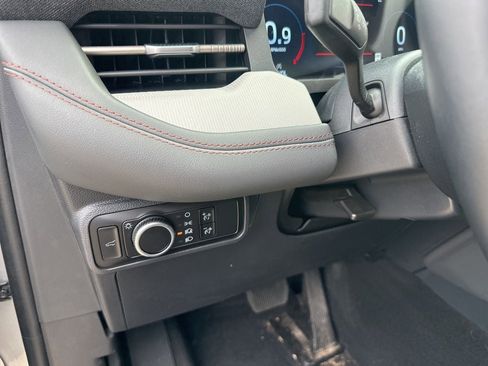 Certified 2025 Ford Explorer Active RWD image 21