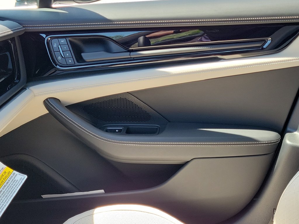 New 2026 Porsche Panamera 4 AWD/4WD image 23