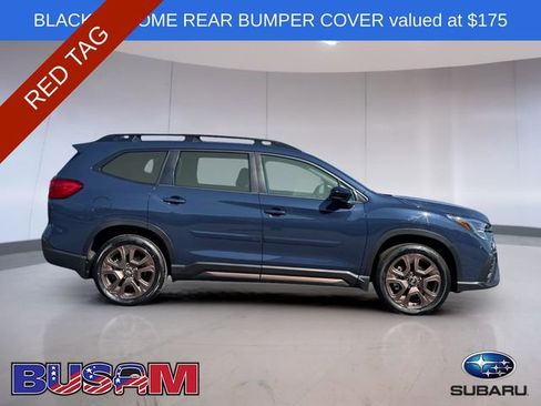 Used 2025 Subaru Ascent Bronze Edition image 4