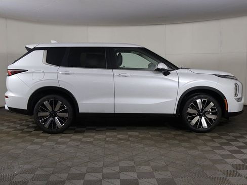 New 2026 Mitsubishi Outlander SE FWD image 20