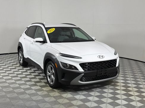 Used 2023 Hyundai Kona SEL w/ Cargo Package AWD/4WD image 3
