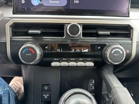 Used 2024 Toyota Tacoma TRD Off-Road AWD/4WD image 43