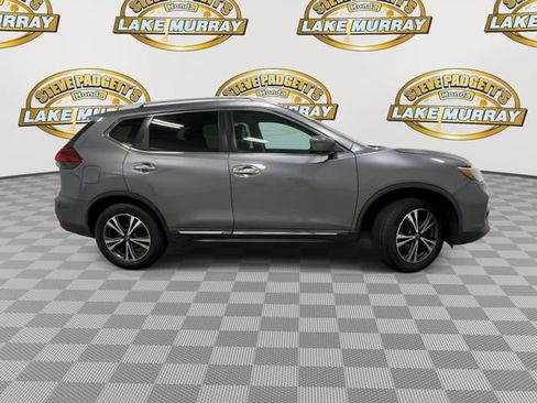 Used 2018 Nissan Rogue SL FWD image 4