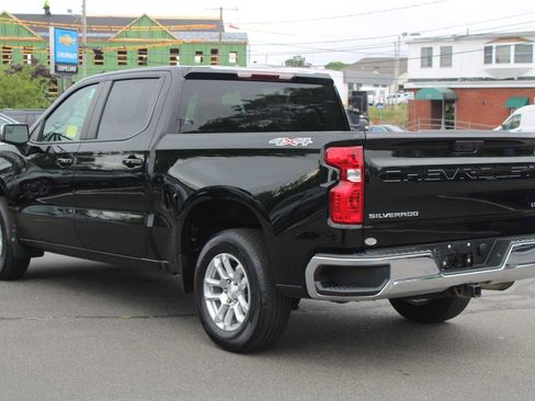 Used 2023 Chevrolet Silverado 1500 LT AWD/4WD image 5
