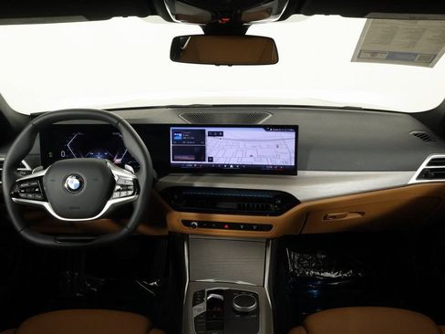 Used 2026 BMW 330i Sedan w/ Convenience Package RWD image 8