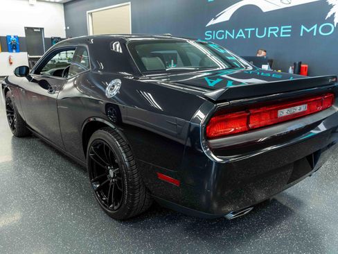 Used 2010 Dodge Challenger SRT8 RWD image 8