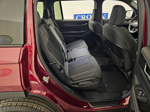 New 2026 Jeep Grand Cherokee L Laredo image 30