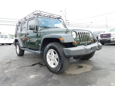 Used 2009 Jeep Wrangler Unlimited Rubicon w/ Trailer Tow Group AWD/4WD image 3