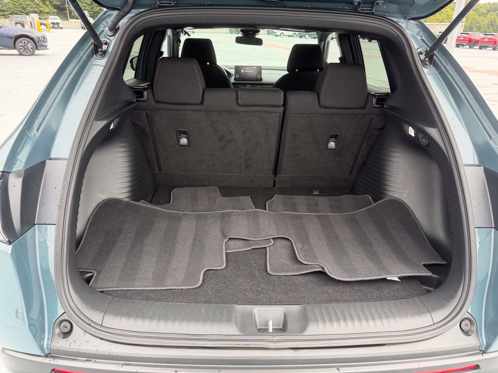 Certified 2025 Honda HR-V Sport image 13